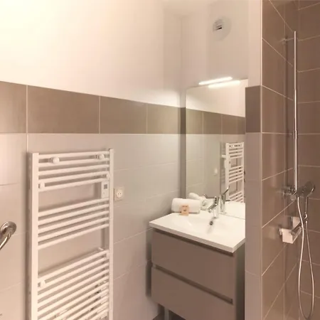 Ovelia - Le Clos St-honore * أميا